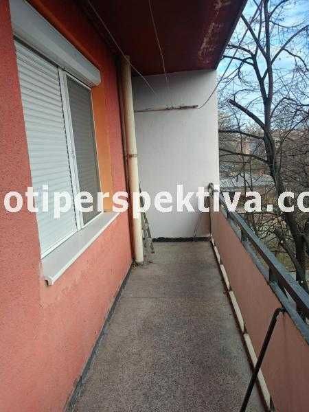 Продава се Тристаен апартамент в Пловдив, Кършияка - 82 кв.м за 1991 €/кв.м - Снимка #8