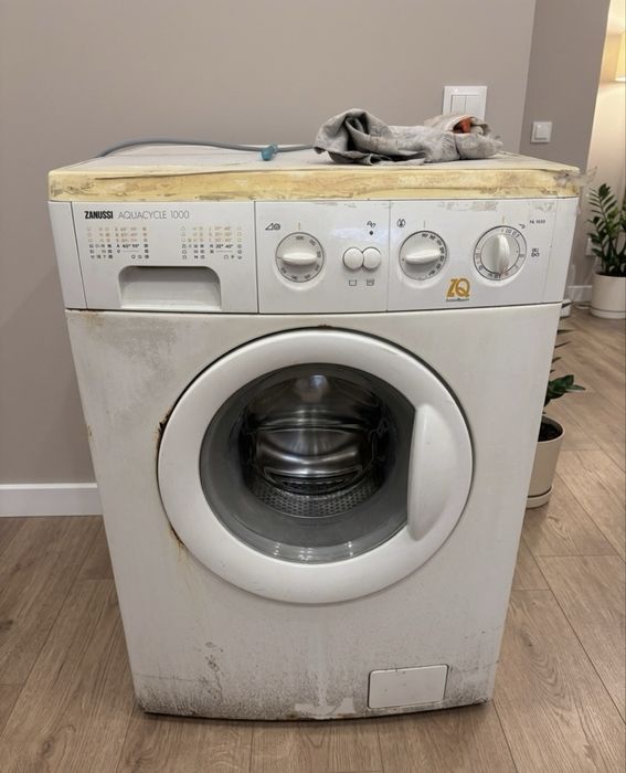 Продам стиральную машину