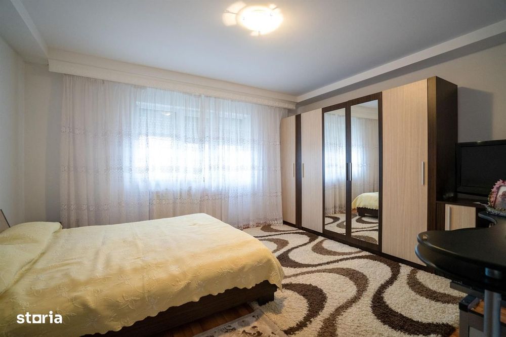Casă cu 4 camere și 1000 mp teren Sântandrei