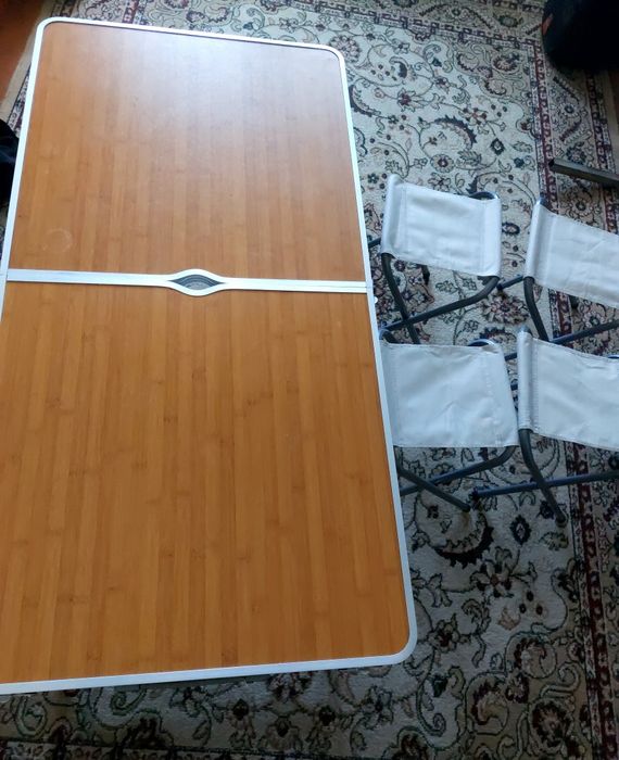 Продам продам столик с  стульями