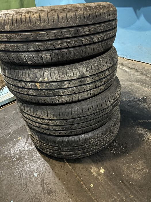 Продам комплект резины лето