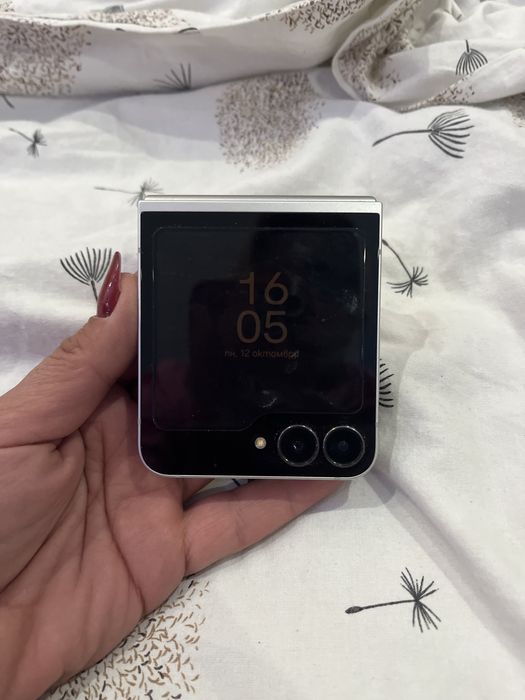 Самсунг Galaxy zflip 7