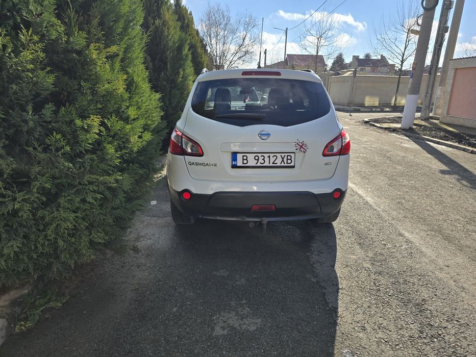 Nissan qashqai +2 volan pe dreapta