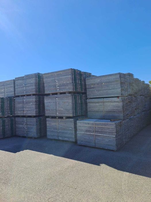 Schelă metalică completă import Italia, Nouă/Uzata - de vanzare și închiriere
