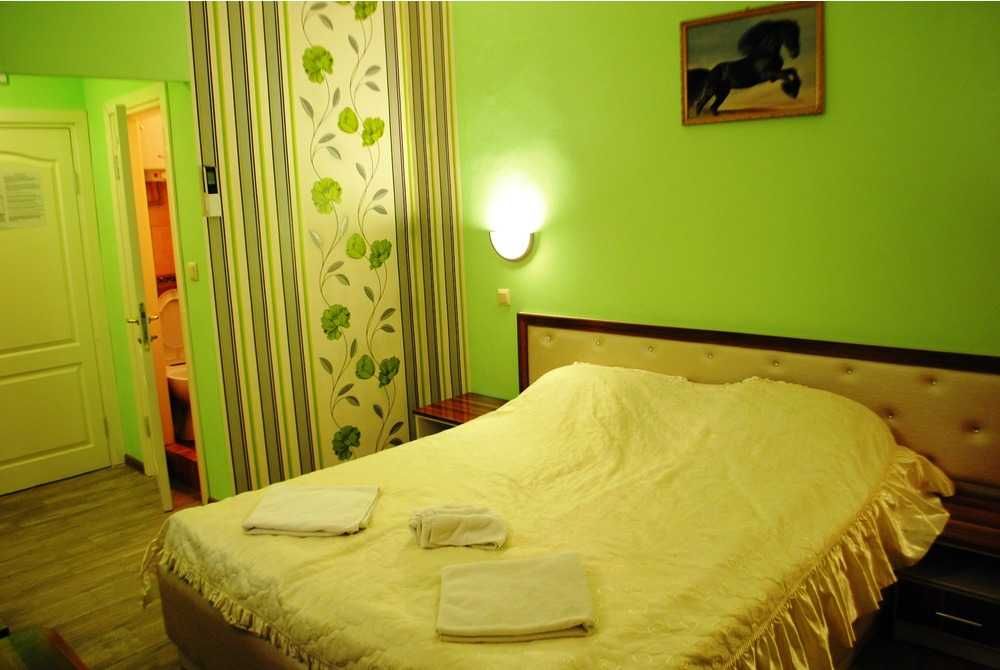 помещения под наем на центъра на града стаи, студия  и офиси