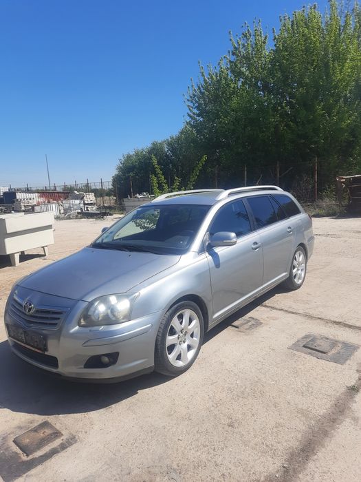 Тойота Авенсис 2009г