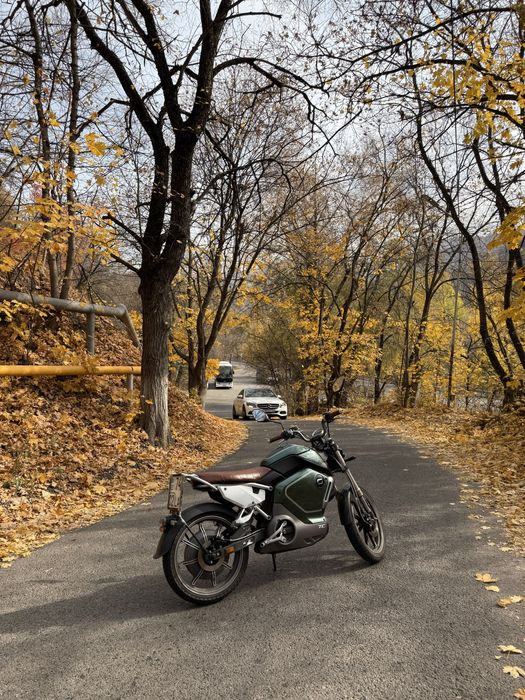 Электронный мотоцикл SOCO TC