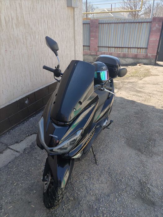 Продаётся скутер не большим пробегом