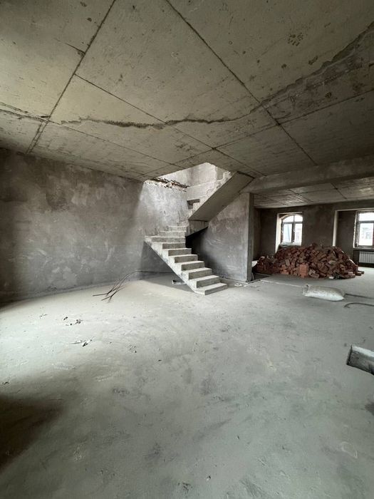 Коробка Парисьен Новостройка Центр 244квм