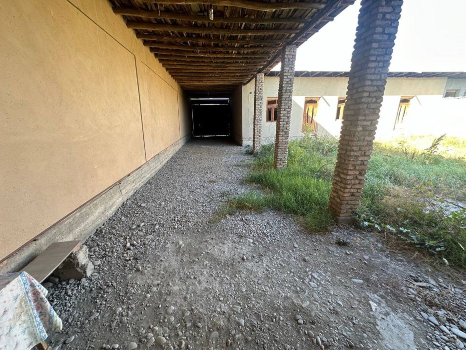 Срочно сотилади таййор уй жой 8 хона  7.5 сотих