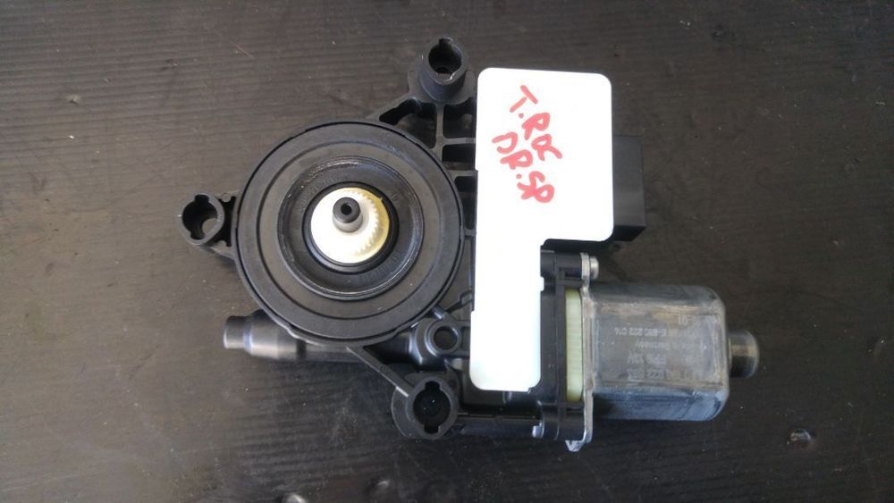 Motoras macara usa dreapta spate vw t-roc dupa 2017 5q0959812d