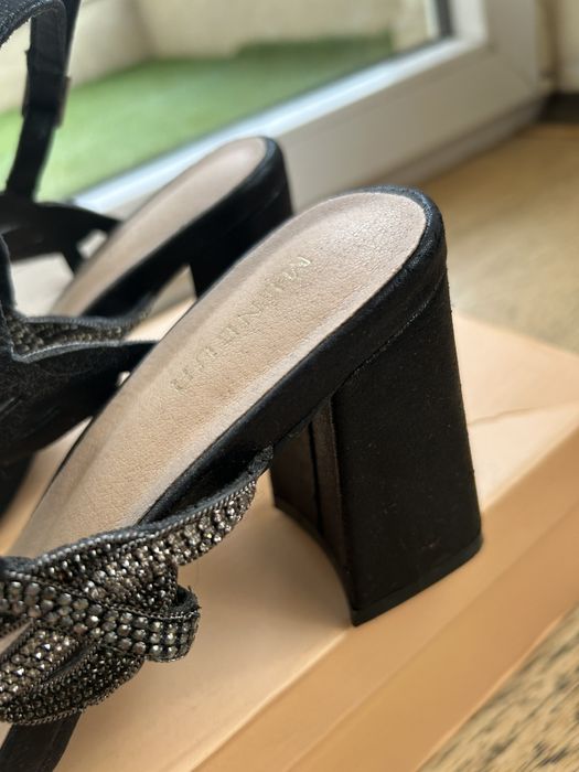 Официални кожени сандали с камъни с удобен ток 39 номер