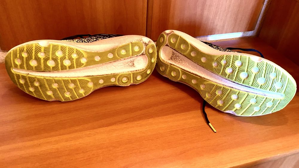 Under Armour Infinite Elite mar. 42,5