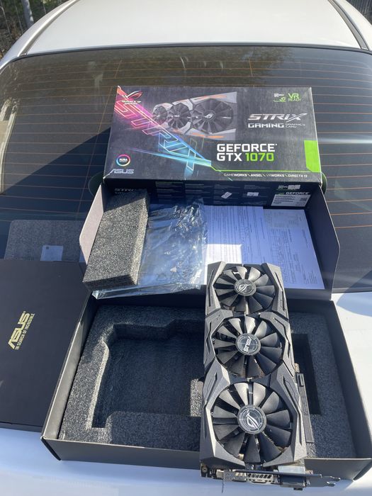 1070 8 GB Asus Strix