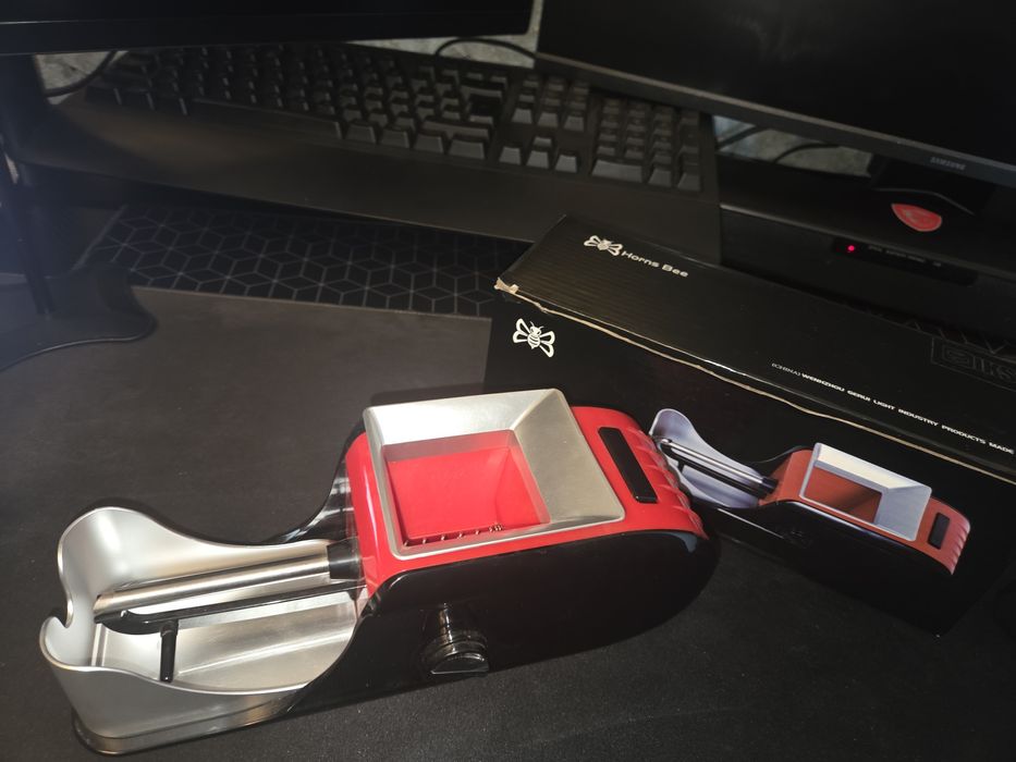 Aparat de injectat tuburi de țigări