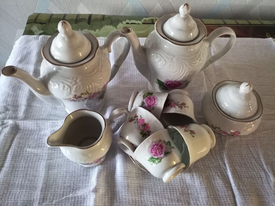 Набор посуды фарфор