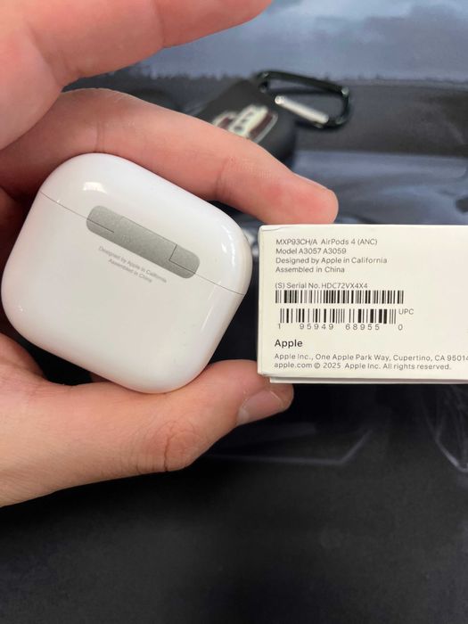 AirPods 4 Apple ANC Noice Cancelling Garantie 11.2026