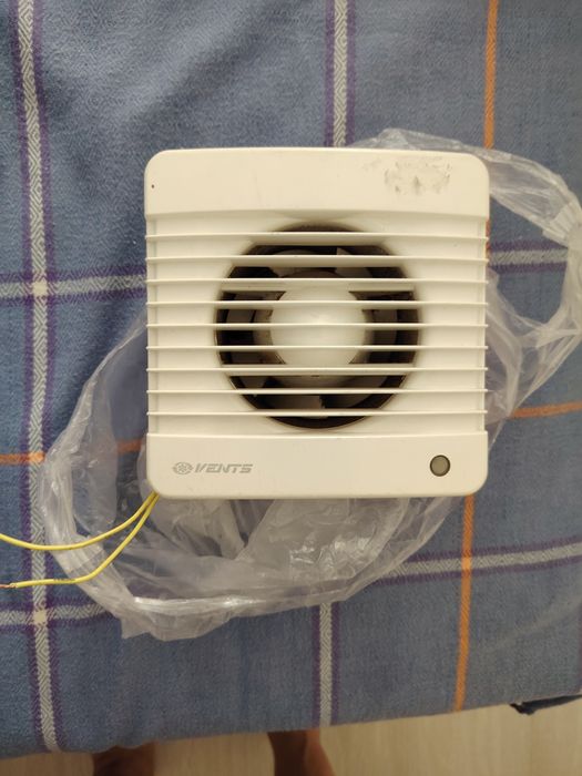 Продам вентилятор рабочий д 100