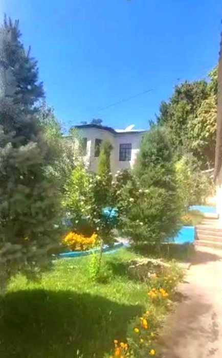 Даре буйида Элитный Ховли сотилади  6 хона  7 сотик Чирчик ш.