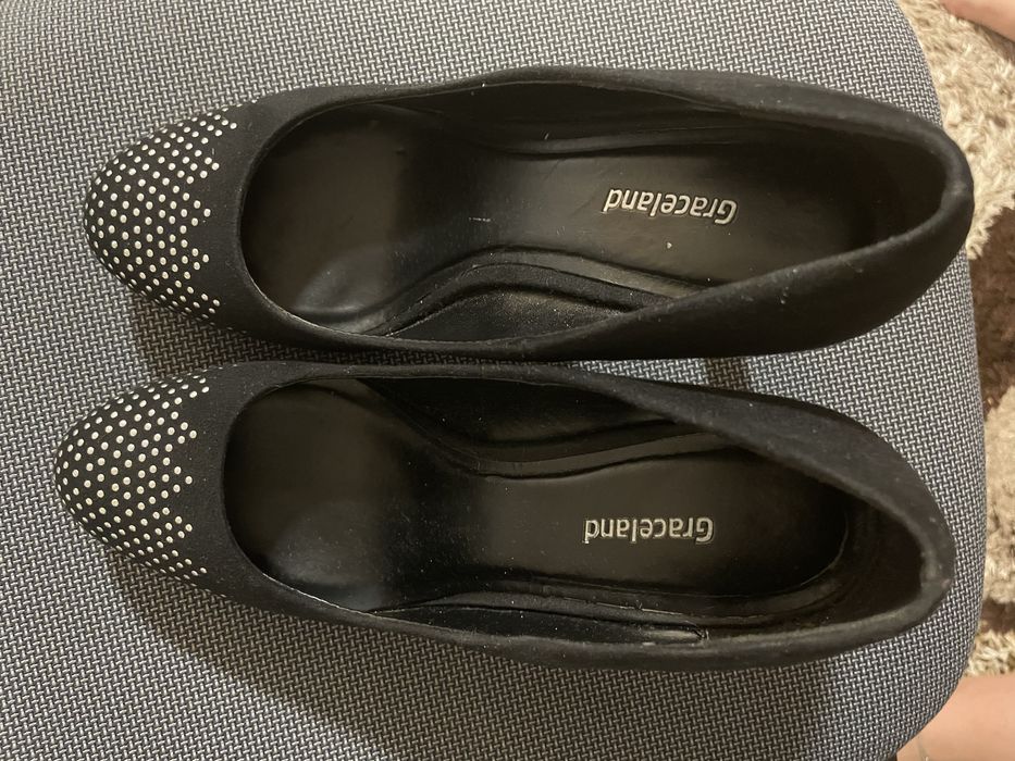 Vand pantofi dama negri nr. 37