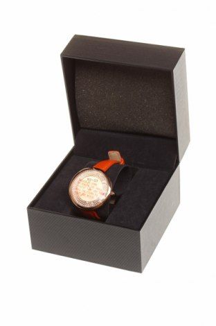 часовници Black ОАК , SO&CO New York и YONGER & BRESSON