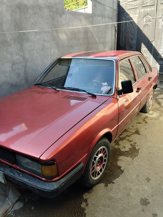Продаю автомобиль Ауди 80