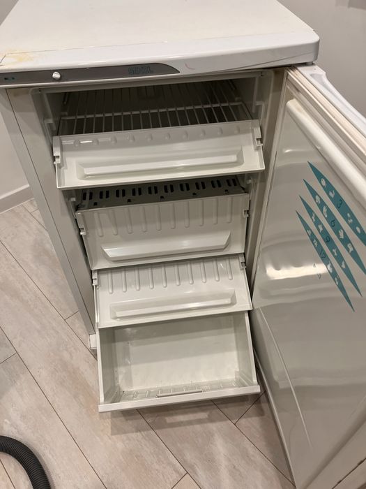 Морозильная камера продам