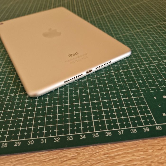 Apple iPad mini 4 – 128 GB – модел A1538