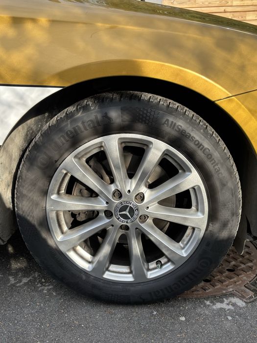 Мерцедес Е220 194коня 2017г