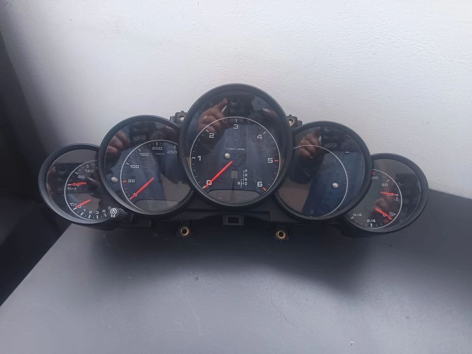Ceasuri bord Porsche Cayenne 3.0 Diesel Cod: 7PAK