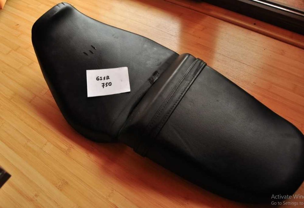 Sei scaune Suzuki GSXR750 W /1100