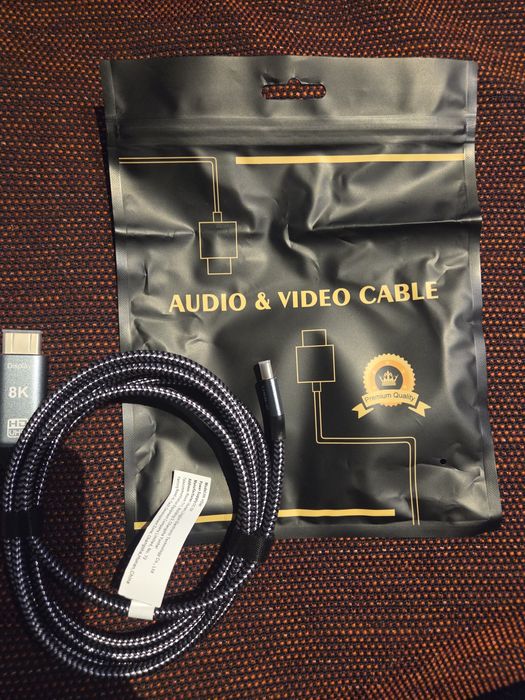 Кабел USB C към HDMI 2.1  8K   2 метра