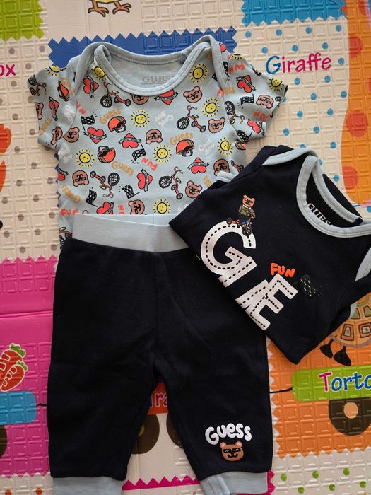Комплект от 3 части Guess 0-3м.