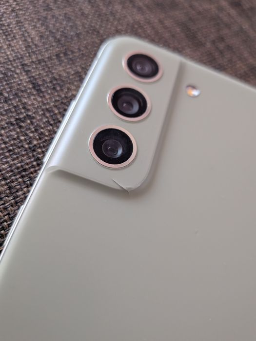 Samsung S21 FE/128 гб