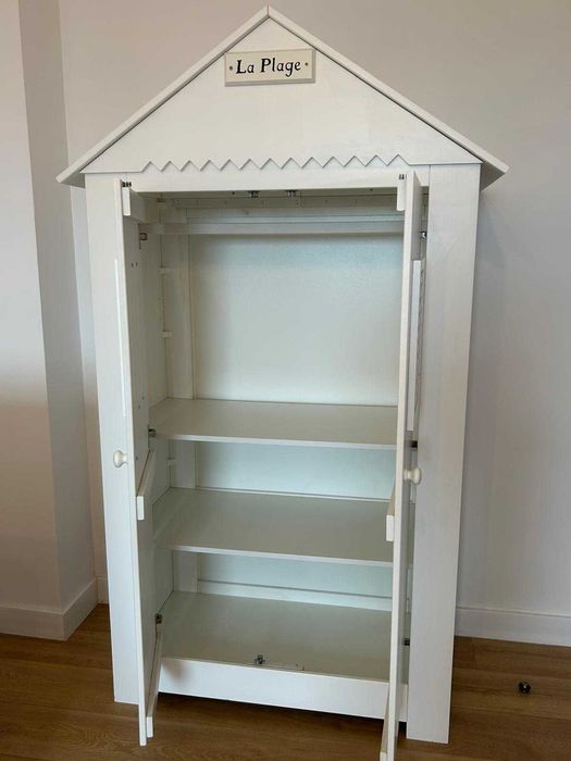 Mobilă completă cameră copii/bebe lemn alb + canapea Mobexpert + masuta de activitati cu 2 scaune IKEA