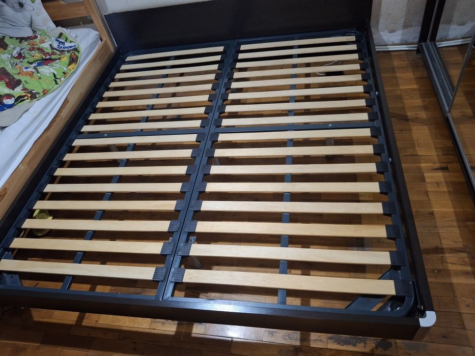 Продавам използвано  легло