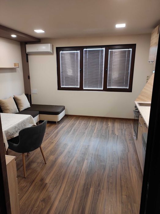 Продава се Едностаен апартамент в Перник, Изток - 45 кв.м за 1983 €/кв.м - Снимка #5