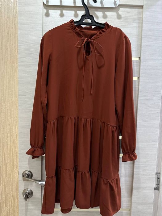 Продам Платье р 38-42 цена 4500