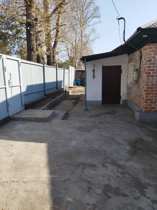 Срочно!!! Торг!Продам дом на Защите