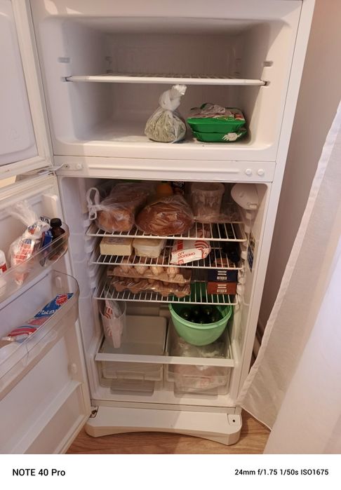 Продам холадильник индезит