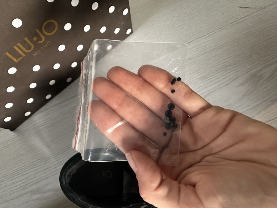 Черни маратонки с камъни Liu Jo 35 номер