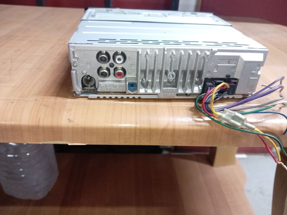 Продам магнитолу Sony