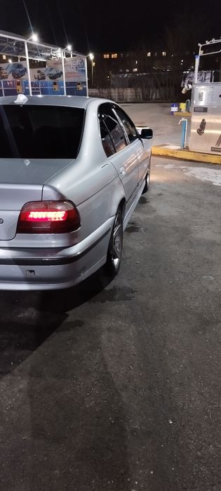 Продам БМВ е39  каждый день езду