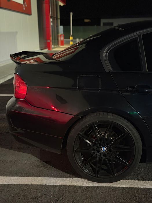 Bmw e90 2010        320 dizel