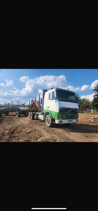 Volvo fh 12 cu macara forestiera si remorca