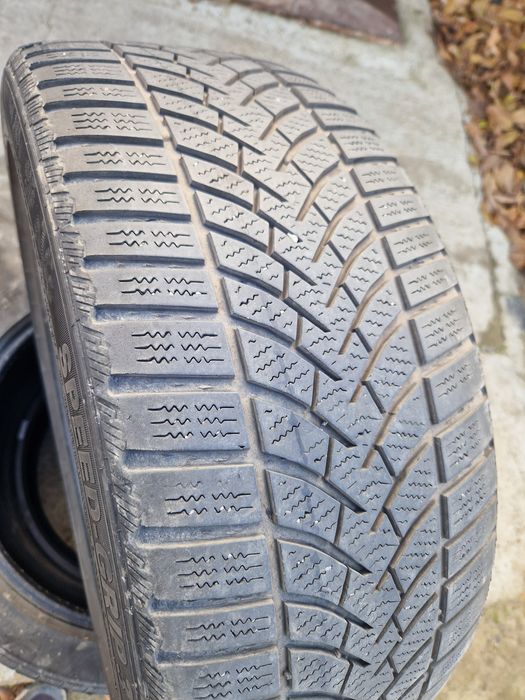 225 45 18 iarna M+S  Semperit