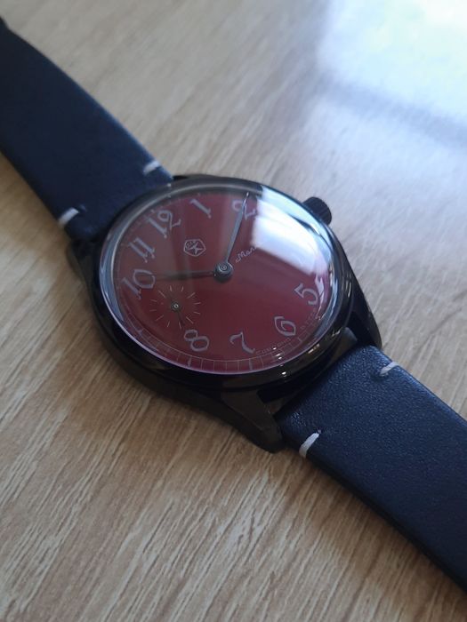 Эксклюзивные часы Молния