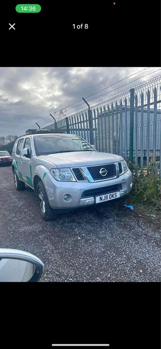 nissan pathfinder 2011