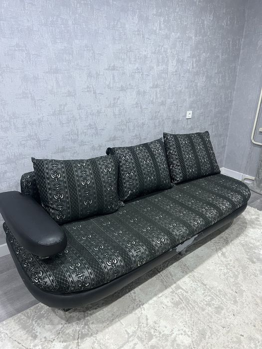 Продам диван. Самовывоз