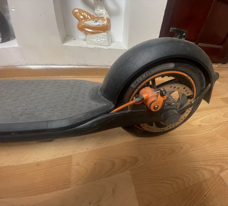 Электросамокат NineBot KickScooter f40